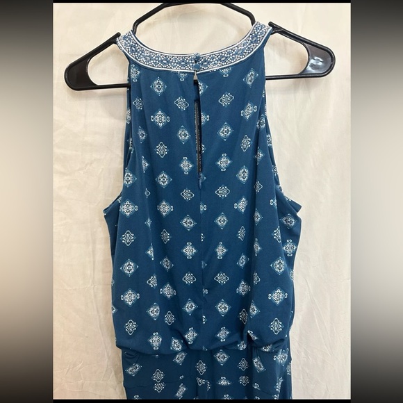 White House Black Market One Piece Women’s Size Medium Turquoise And White NWT - Picture 6 of 11